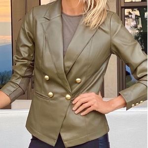 NWOT G by Giuliana Vegan Faux Leather Moto Jacket. Olive Green w/Brass Buttons.